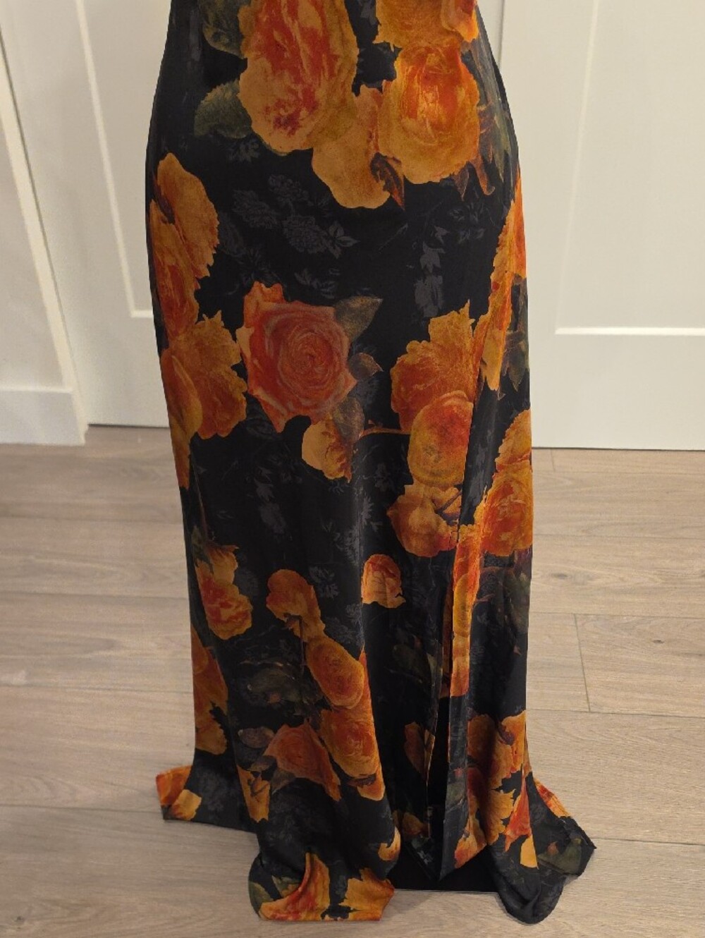 12th Tribe Black Maxi Dress w/Orange Floral Print & sexy tie back sizeL NWTS - Picture 5 of 12